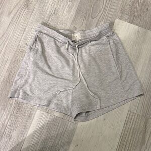 Lou & Grey Signature Soft Shorts Medium